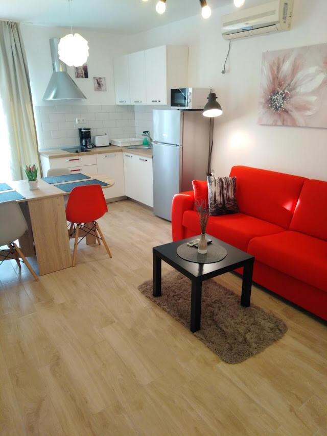 Sunny Day Apartments Трибунь Экстерьер фото
